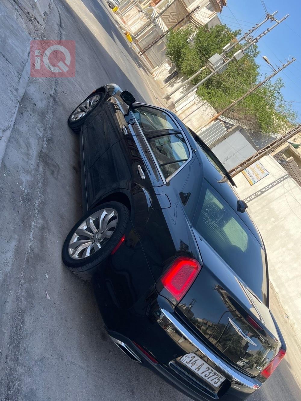 کرایسلەر 300